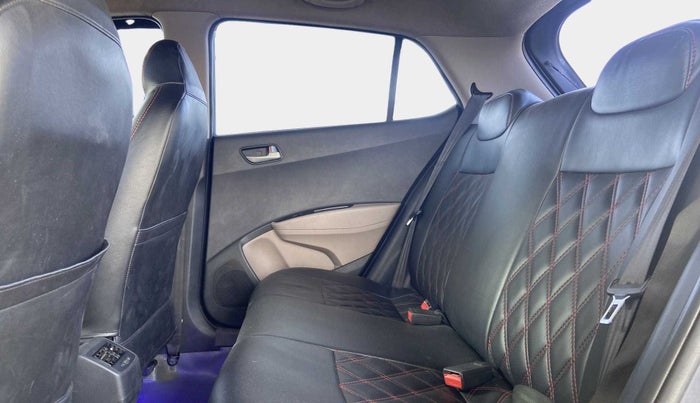 2018 Hyundai Grand i10 SPORTZ 1.2 KAPPA VTVT, Petrol, Manual, 1,08,675 km, Right Side Rear Door Cabin