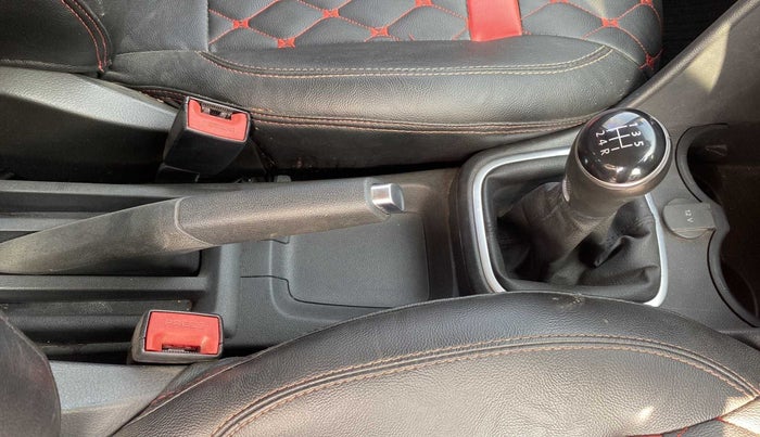 2019 Volkswagen Polo HIGHLINE PLUS 1.0, Petrol, Manual, 42,490 km, Gear Lever