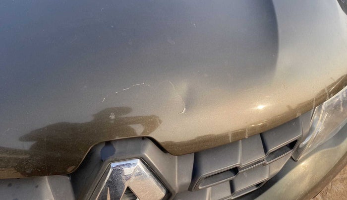 2017 Renault Kwid RXT 0.8, Petrol, Manual, 30,414 km, Bonnet (hood) - Minor scratches