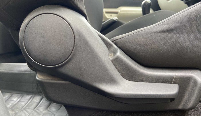 2018 Maruti IGNIS DELTA 1.2, Petrol, Manual, 51,184 km, Driver Side Adjustment Panel