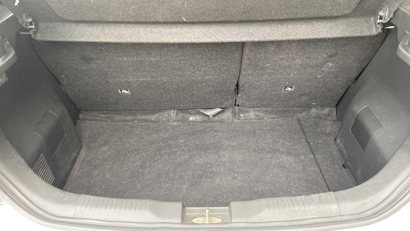 2018 Maruti IGNIS DELTA 1.2, Petrol, Manual, 51,184 km, Boot Inside