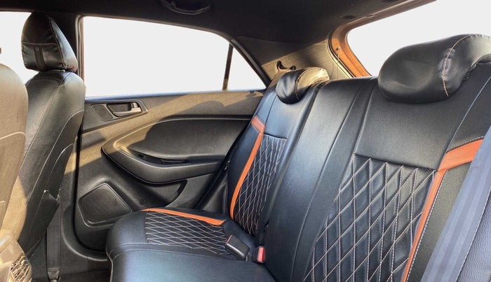 2015 Hyundai i20 Active 1.2 SX, Petrol, Manual, 39,790 km, Right Side Rear Door Cabin