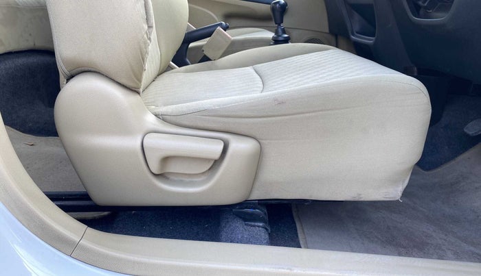 2018 Honda Brio E MT, Petrol, Manual, 46,530 km, Driver Side Adjustment Panel