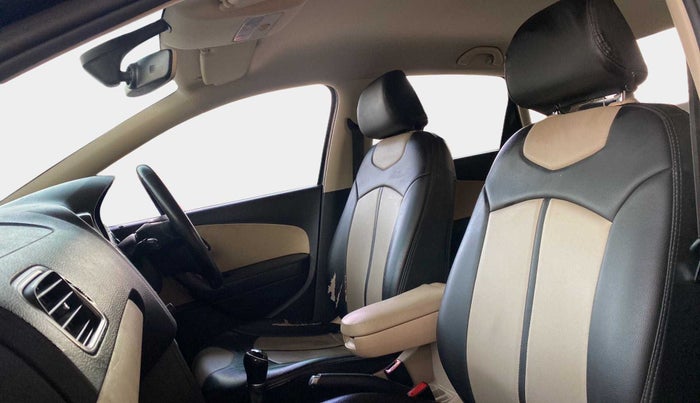 2017 Volkswagen Ameo HIGHLINE1.2L PLUS 16 ALLOY, Petrol, Manual, 35,367 km, Right Side Front Door Cabin