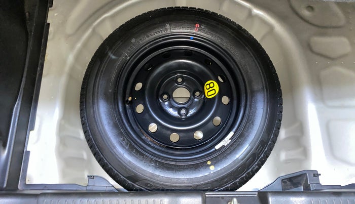 2021 Maruti Swift ZXI, Petrol, Manual, 7,983 km, Spare Tyre