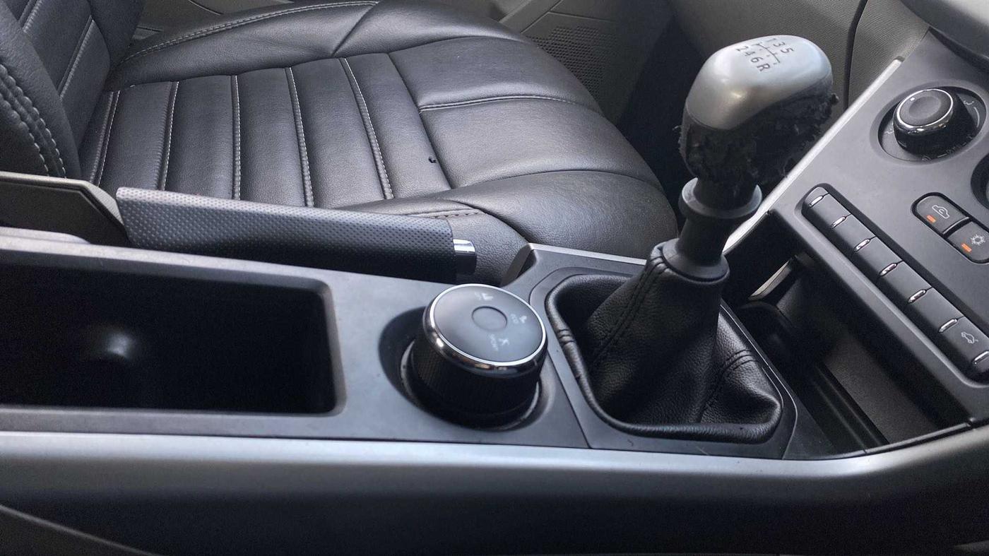 2018 Tata NEXON XM PETROL, Petrol, Manual, 46,831 km, Gear Lever