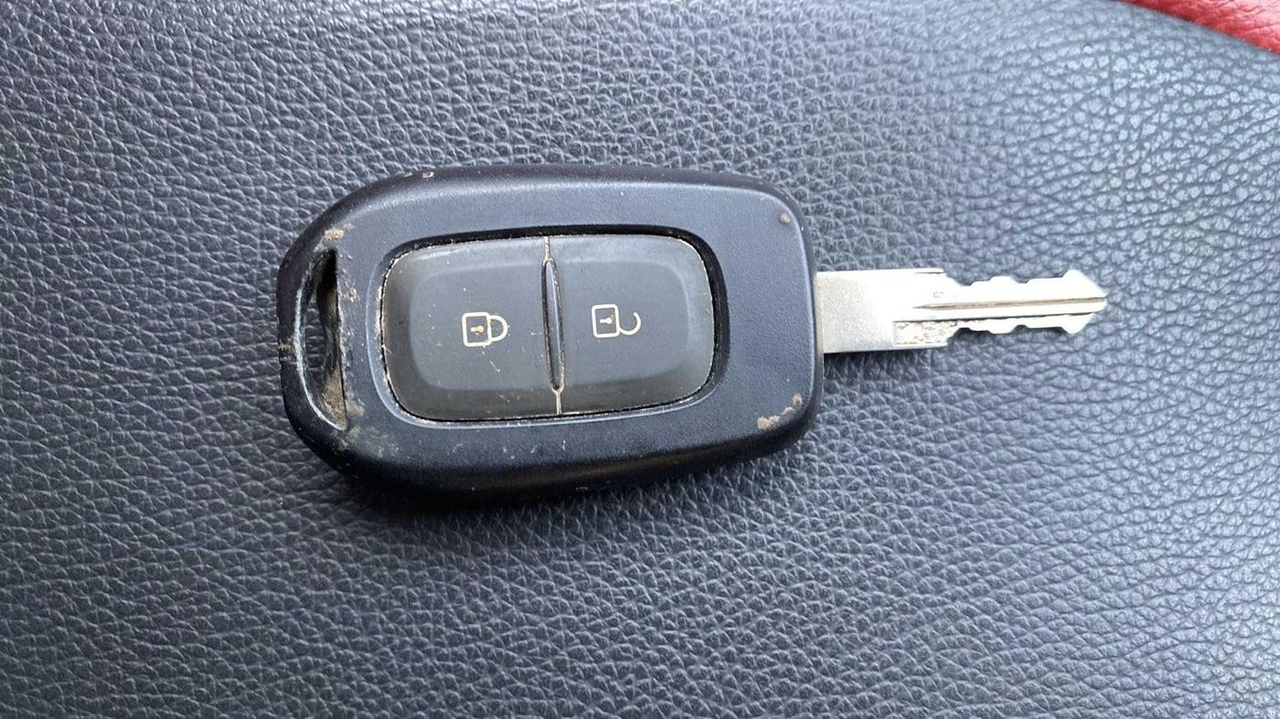 2016 Renault Duster 110 PS RXZ 4X4 MT DIESEL, Diesel, Manual, 58,029 km, Key Close Up