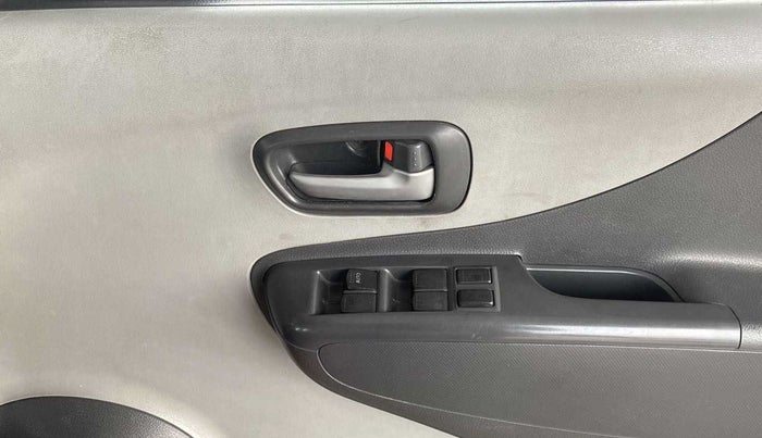2010 Maruti A Star VXI, Petrol, Manual, 70,187 km, Driver Side Door Panels Control