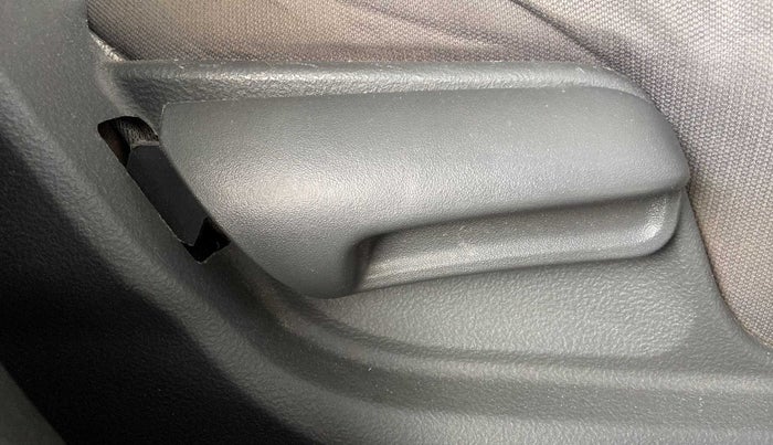 2010 Maruti A Star VXI, Petrol, Manual, 70,187 km, Driver Side Adjustment Panel