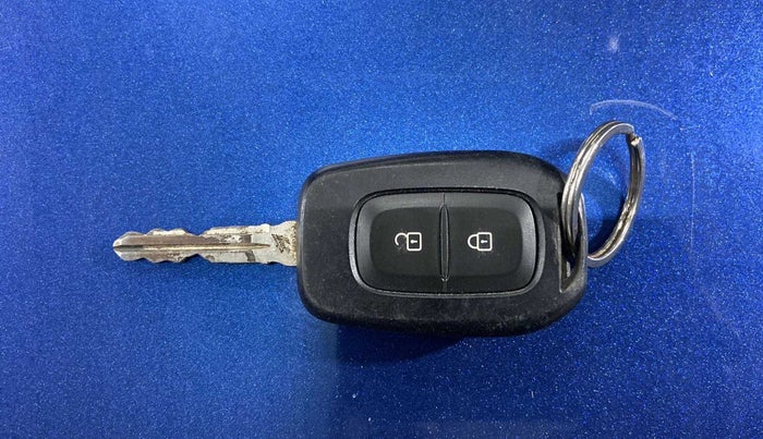 2020 Renault TRIBER RXT, Petrol, Manual, 38,171 km, Key Close Up