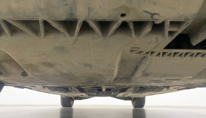 2014 Volkswagen Jetta COMFORTLINE TSI, Petrol, Manual, 1,13,604 km, Front Underbody