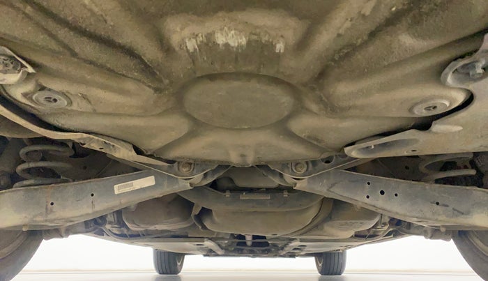 2014 Volkswagen Jetta COMFORTLINE TSI, Petrol, Manual, 1,13,604 km, Rear Underbody