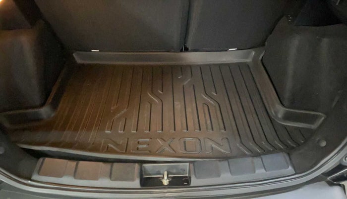 2021 Tata NEXON XZ PLUS (O) DIESEL DARK EDITION, Diesel, Manual, 16,984 km, Boot Inside