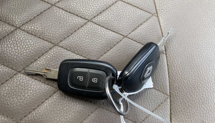 2018 Renault Duster 85 PS RXE DIESEL, Diesel, Manual, 50,355 km, Key Close Up