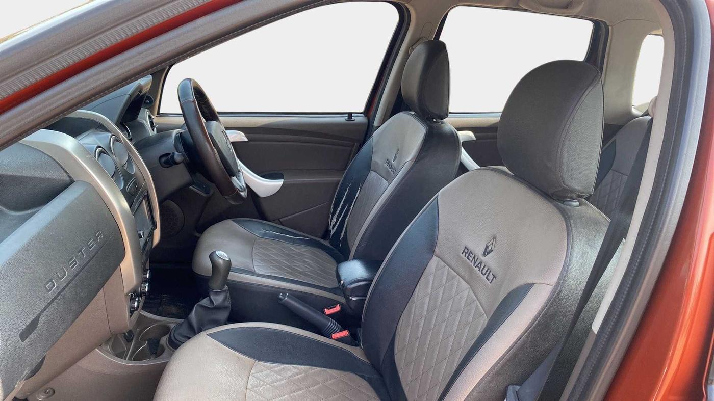 2018 Renault Duster 85 PS RXE DIESEL, Diesel, Manual, 50,355 km, Right Side Front Door Cabin
