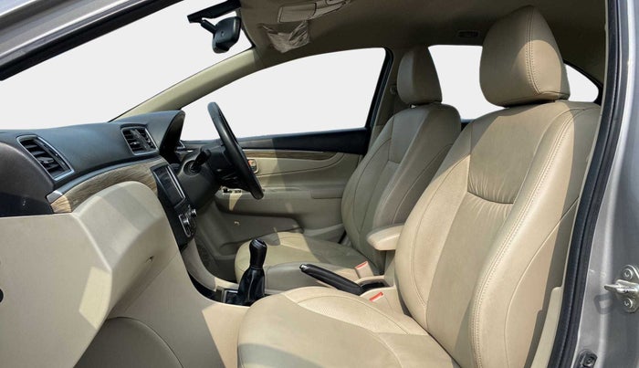 2018 Maruti Ciaz ALPHA DIESEL 1.3, Diesel, Manual, 58,528 km, Right Side Front Door Cabin