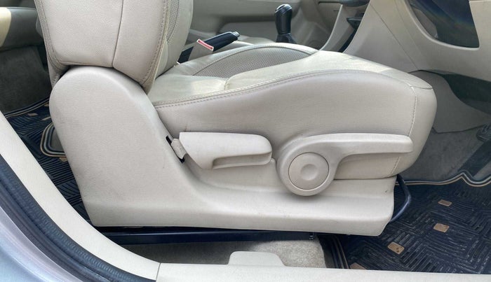 2018 Maruti Ciaz ALPHA DIESEL 1.3, Diesel, Manual, 58,528 km, Driver Side Adjustment Panel