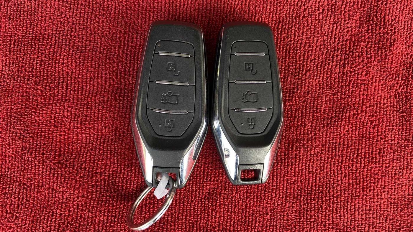 2019 Mahindra XUV500 W9, Diesel, Manual, 31,128 km, Key Close Up