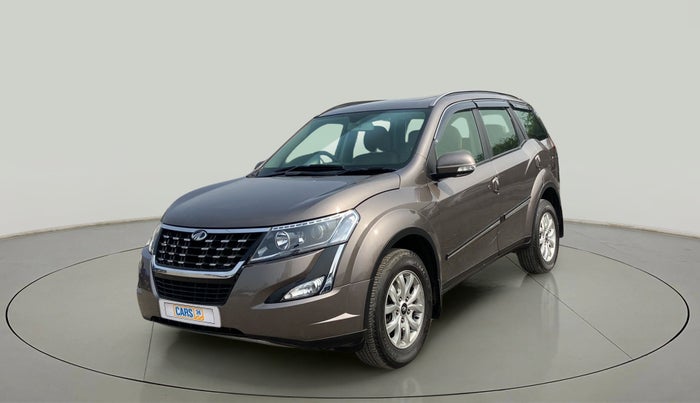 2019 Mahindra XUV500 W9, Diesel, Manual, 31,128 km, Left Front Diagonal