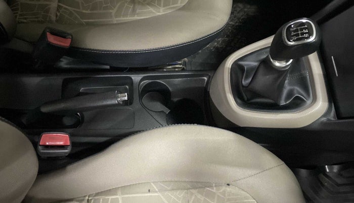 2014 Hyundai Xcent S 1.2, Petrol, Manual, 81,696 km, Gear Lever