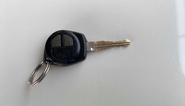 2017 Maruti Swift VXI, Petrol, Manual, 50,320 km, Key Close Up