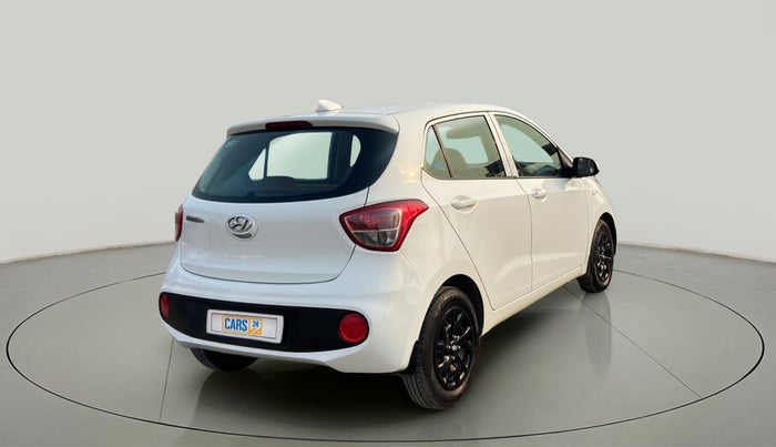 2018 Hyundai Grand i10 MAGNA 1.2 KAPPA VTVT, Petrol, Manual, 46,284 km, Right Back Diagonal