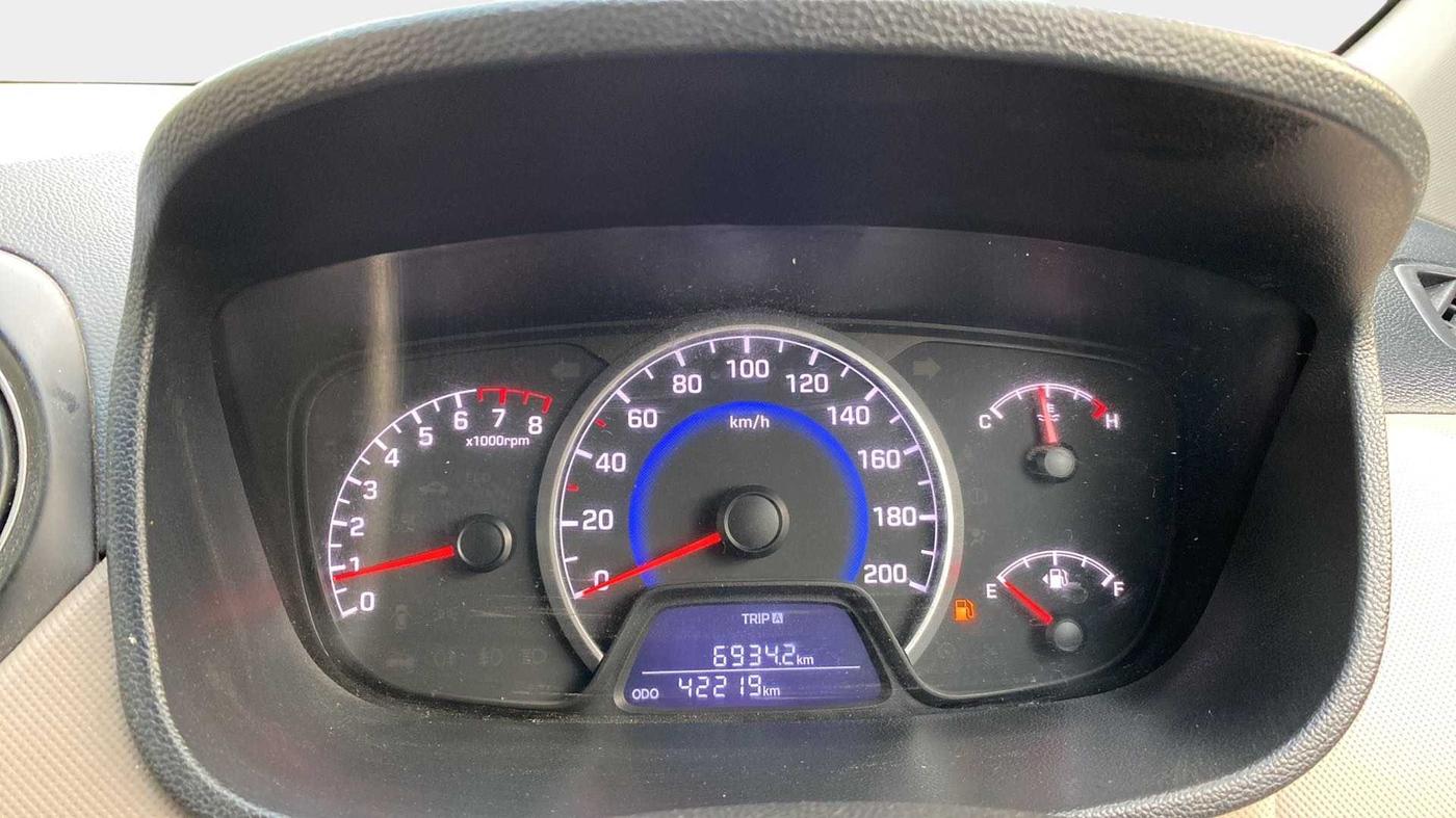 2018 Hyundai Grand i10 SPORTZ 1.2 KAPPA VTVT, Petrol, Manual, 42,188 km, Odometer Image