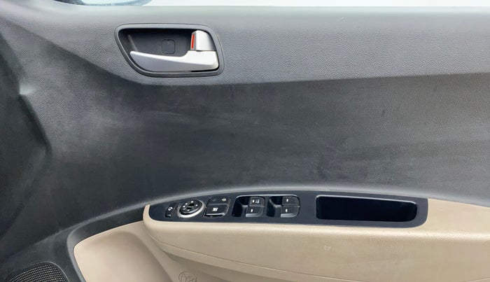 2018 Hyundai Grand i10 SPORTZ 1.2 KAPPA VTVT, Petrol, Manual, 70,617 km, Driver Side Door Panels Control