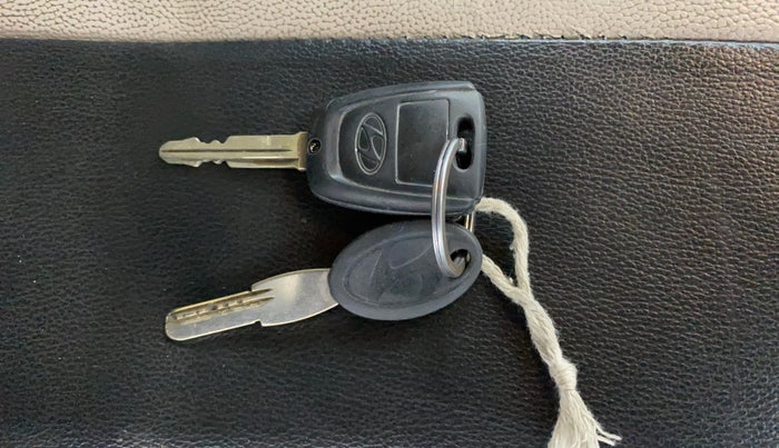 2018 Hyundai Grand i10 SPORTZ 1.2 KAPPA VTVT, Petrol, Manual, 70,617 km, Key Close Up