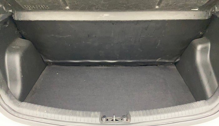 2019 Hyundai Grand i10 MAGNA 1.2 KAPPA VTVT, Petrol, Manual, 80,803 km, Boot Inside