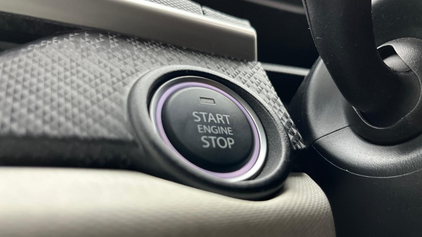 2025 Tata NEXON Creative Plus (PS) 1.2 Petrol Dual Tone, Petrol, Manual, 4,572 km, Keyless Start/ Stop Button