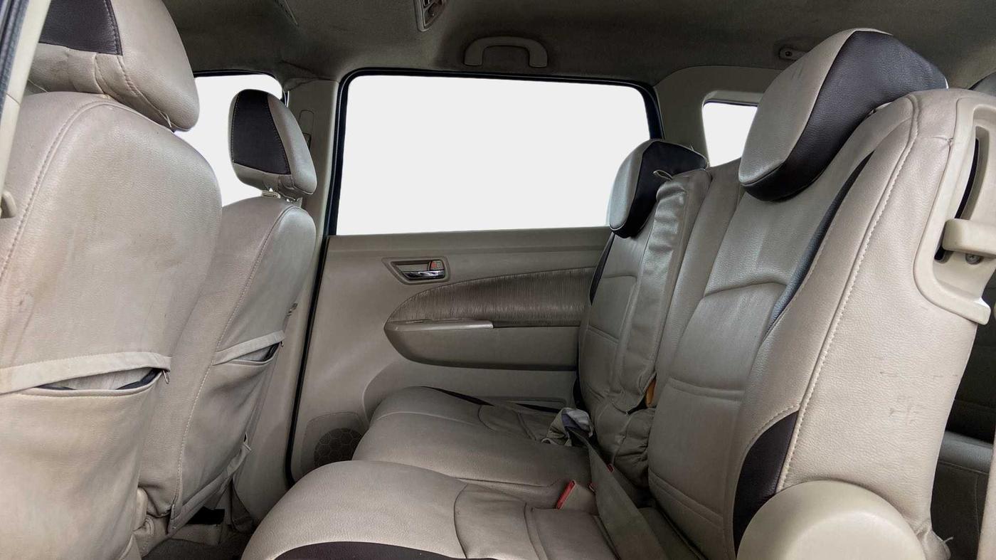 2014 Maruti Ertiga VXI ANNIVARSARY EDITION, Petrol, Manual, 84,155 km, Right Side Rear Door Cabin