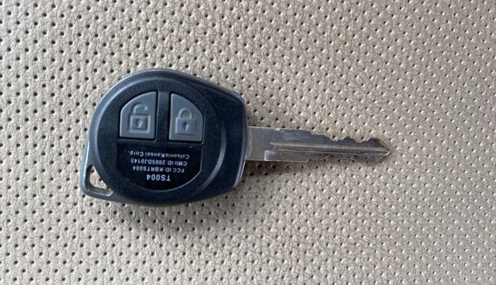 2013 Maruti Wagon R 1.0 VXI, Petrol, Manual, 46,935 km, Key Close Up
