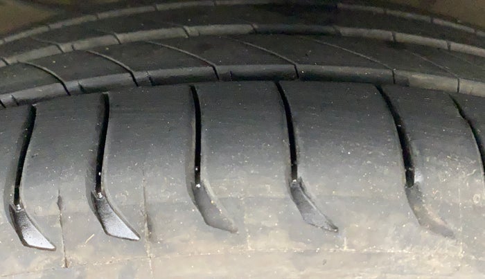 2020 KIA SELTOS GTX PLUS 1.4 PETROL, Petrol, Manual, 1,14,432 km, Right Front Tyre Tread