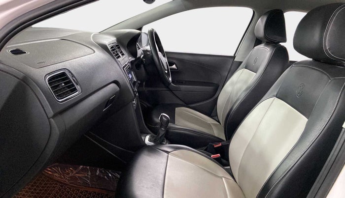 2016 Volkswagen Polo GT TSI AT, Petrol, Automatic, 40,125 km, Right Side Front Door Cabin