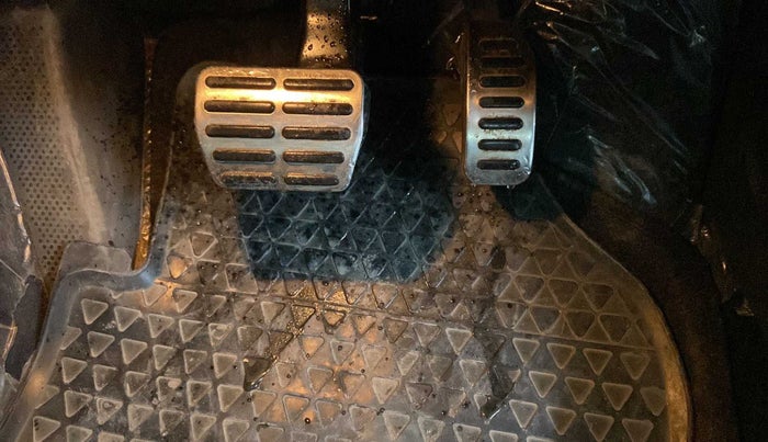 2016 Volkswagen Polo GT TSI AT, Petrol, Automatic, 40,125 km, Pedals