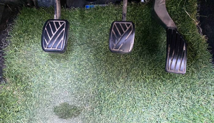 2017 Maruti Swift VDI, Diesel, Manual, 93,735 km, Pedals