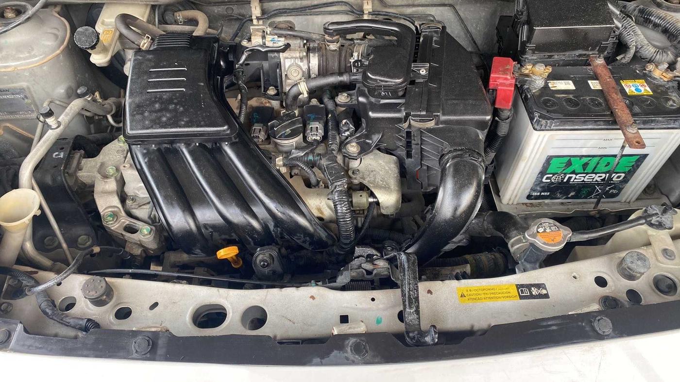 2014 Nissan Micra Active XV, Petrol, Manual, 60,839 km, Open Bonet