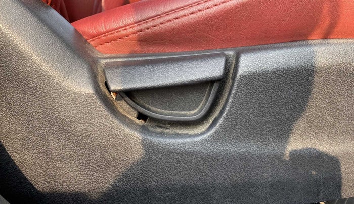 2019 Hyundai NEW SANTRO SPORTZ AMT, CNG, Automatic, 10,829 km, Driver Side Adjustment Panel