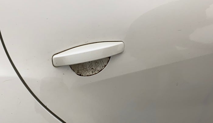2018 Renault Duster 110 PS RXZ 4X4 MT DIESEL, Diesel, Manual, 73,252 km, Right rear door - Minor scratches