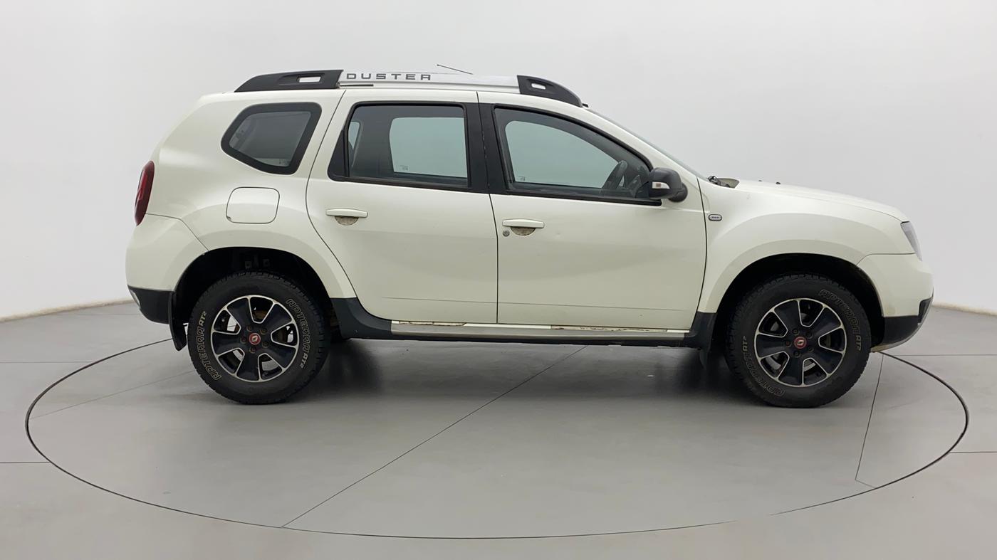 2018 Renault Duster 110 PS RXZ 4X4 MT DIESEL, Diesel, Manual, 73,252 km, Right Side View