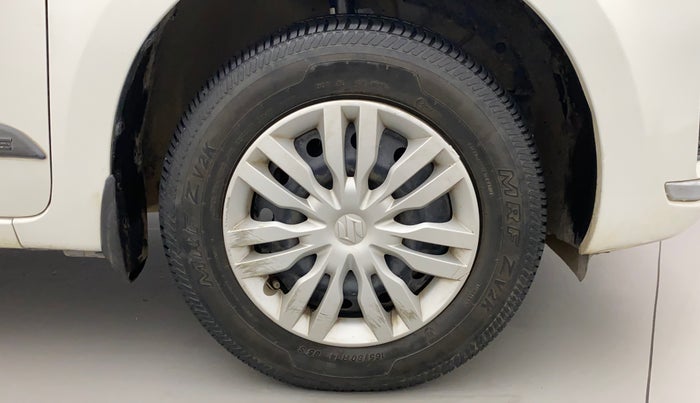 2017 Maruti Dzire VXI AMT, Petrol, Automatic, 86,474 km, Right Front Wheel