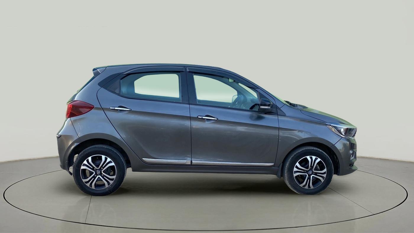 2022 Tata Tiago XZ PLUS CNG, CNG, Manual, 20,970 km, Right Side