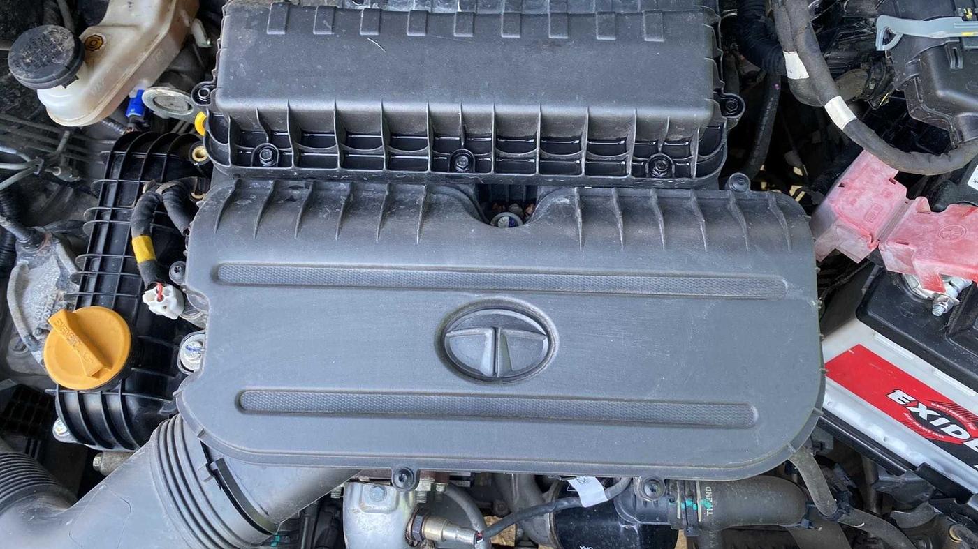 2022 Tata Tiago XZ PLUS CNG, CNG, Manual, 20,970 km, Open Bonet