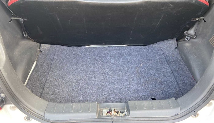 2016 Maruti Alto 800 LXI, Petrol, Manual, 51,831 km, Boot Inside