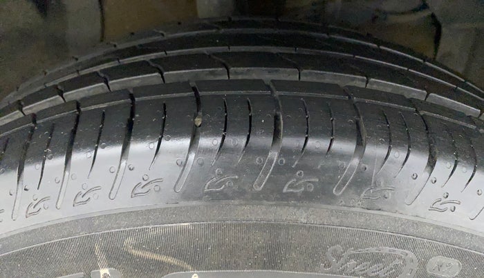 2023 Maruti BREZZA VXI, Petrol, Manual, 5,148 km, Right Front Tyre Tread