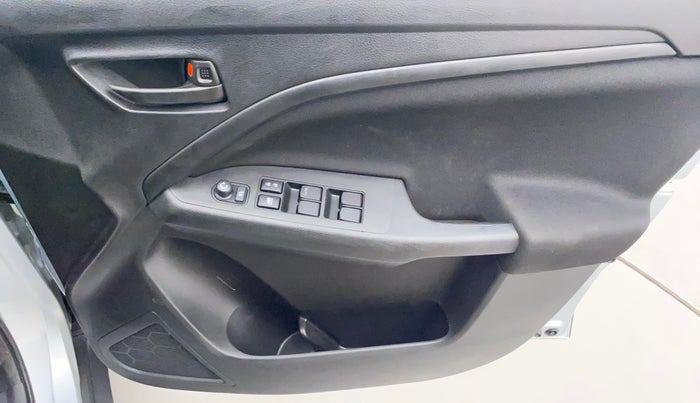 2023 Maruti BREZZA VXI, Petrol, Manual, 5,148 km, Driver Side Door Panels Control