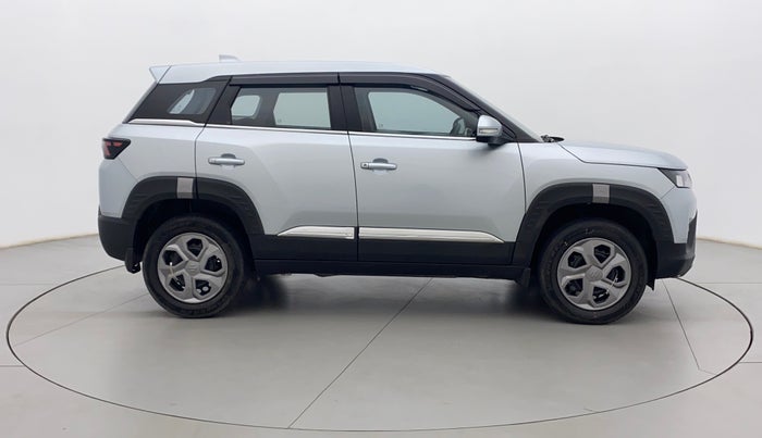 2023 Maruti BREZZA VXI, Petrol, Manual, 5,148 km, Right Side View