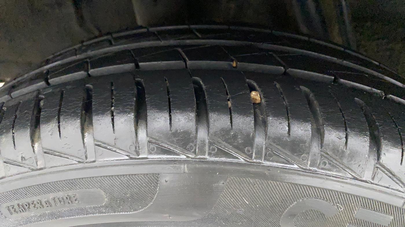 2021 Renault Kwid RXT 0.8, Petrol, Manual, 35,136 km, Right Rear Tyre Tread
