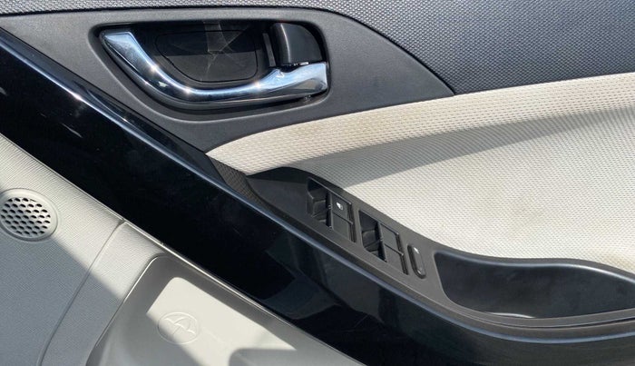2021 Tata NEXON XZA PLUS (O) PETROL, Petrol, Automatic, 13,120 km, Driver Side Door Panels Control